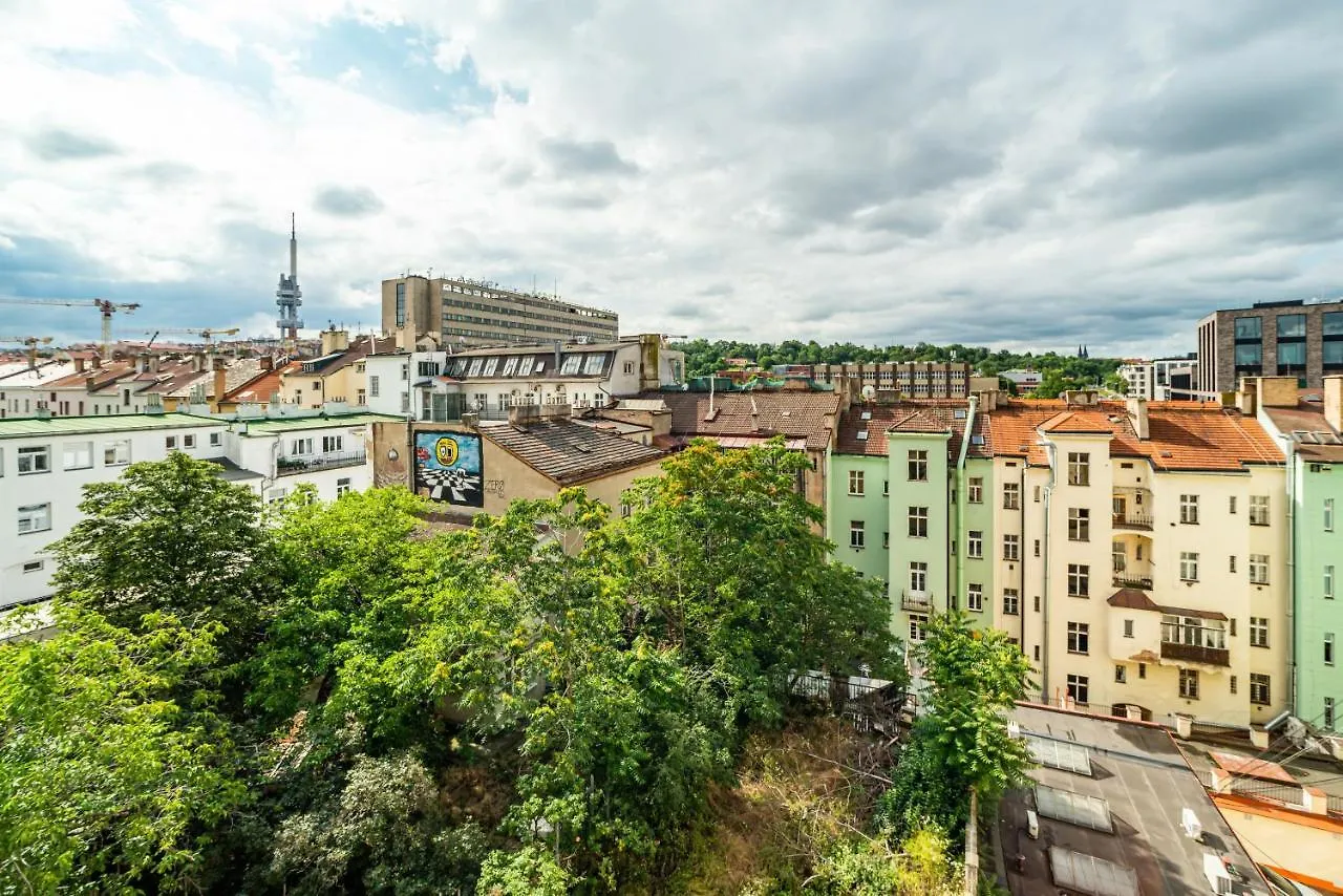 Central, Spacious, Modern 5 Bedrm Duplex W/Balcony Prag Tschechische Republik